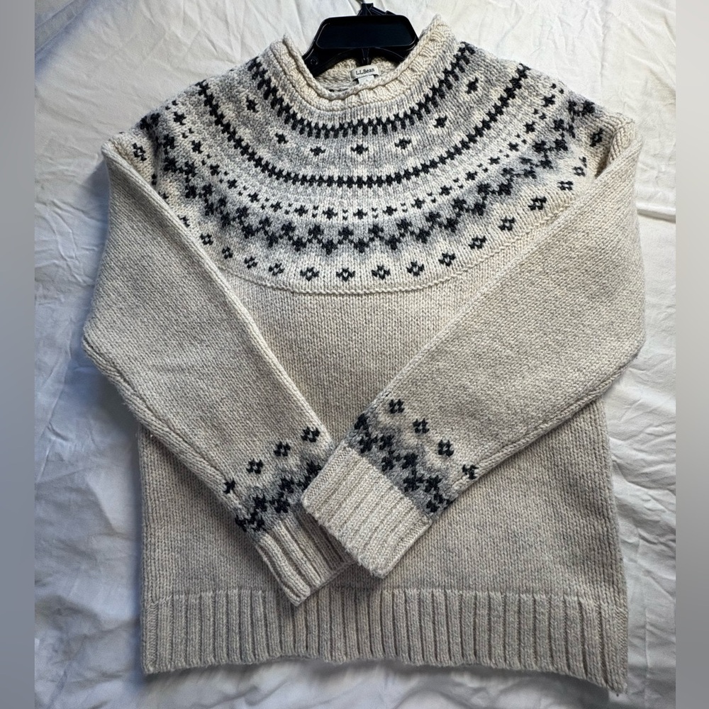 L L Bean Wool Sweater in size S
